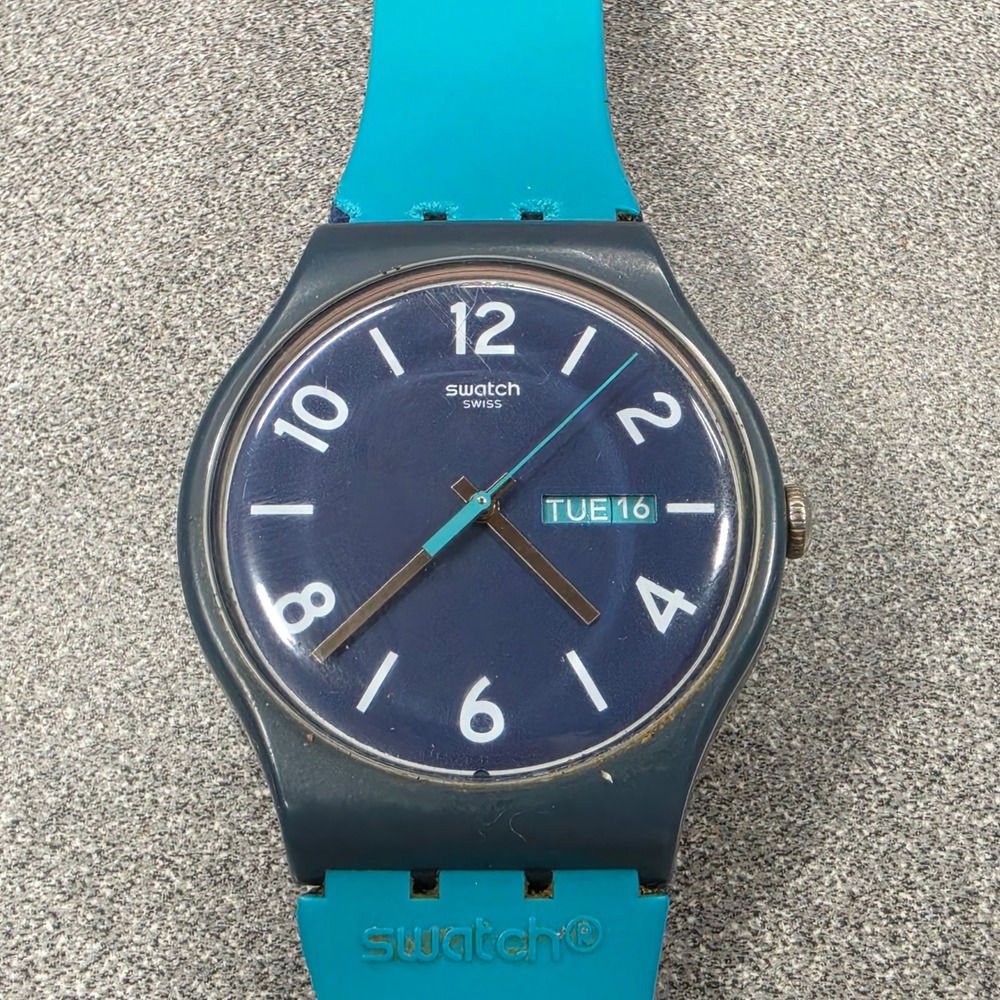 Swatch Watch Blue Teal Fair Day Date Swiss Made Silicone Strap GN118